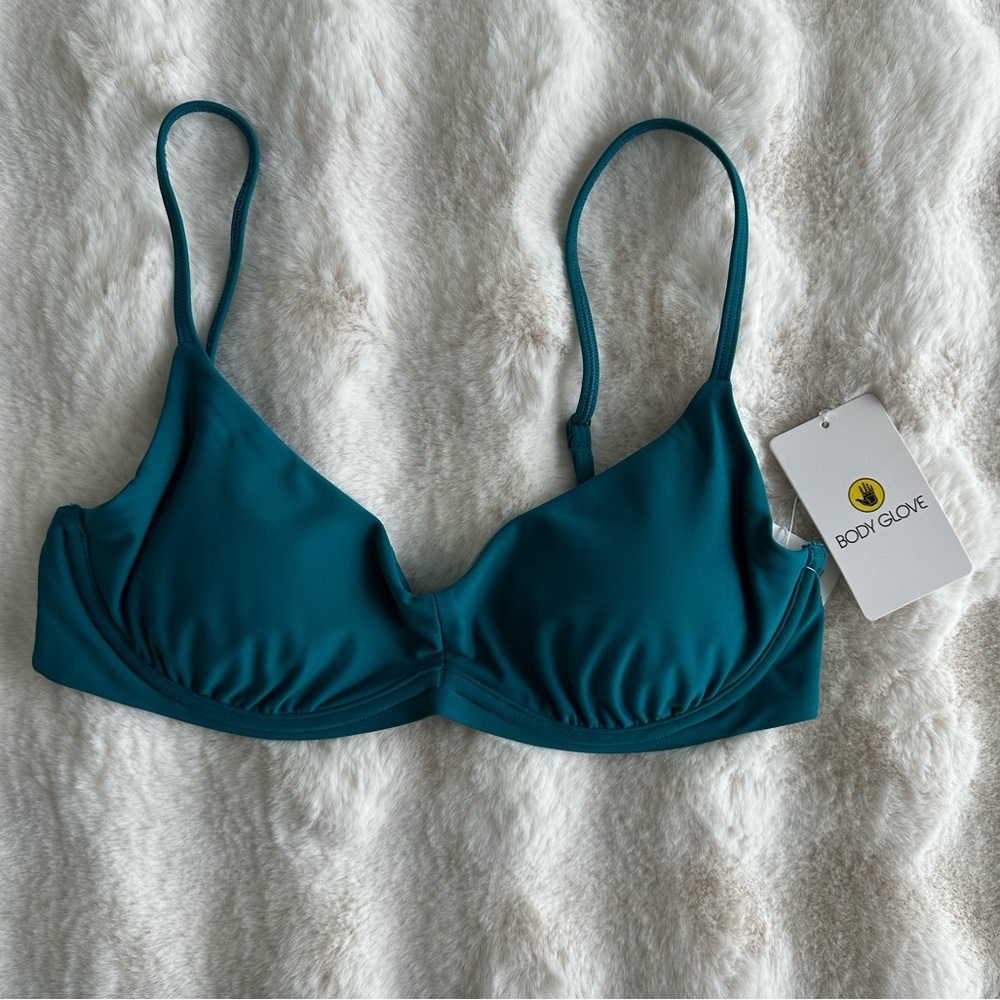 🆕 Body Glove | Underwire Bikini Top - Size L.
